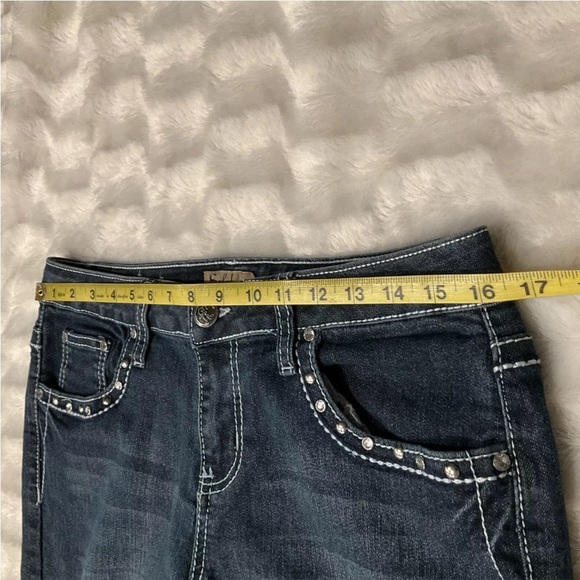 Earl Jeans Women’s   Size 10P  Embellished Rolled Hem Capris - Picture 7 of 9